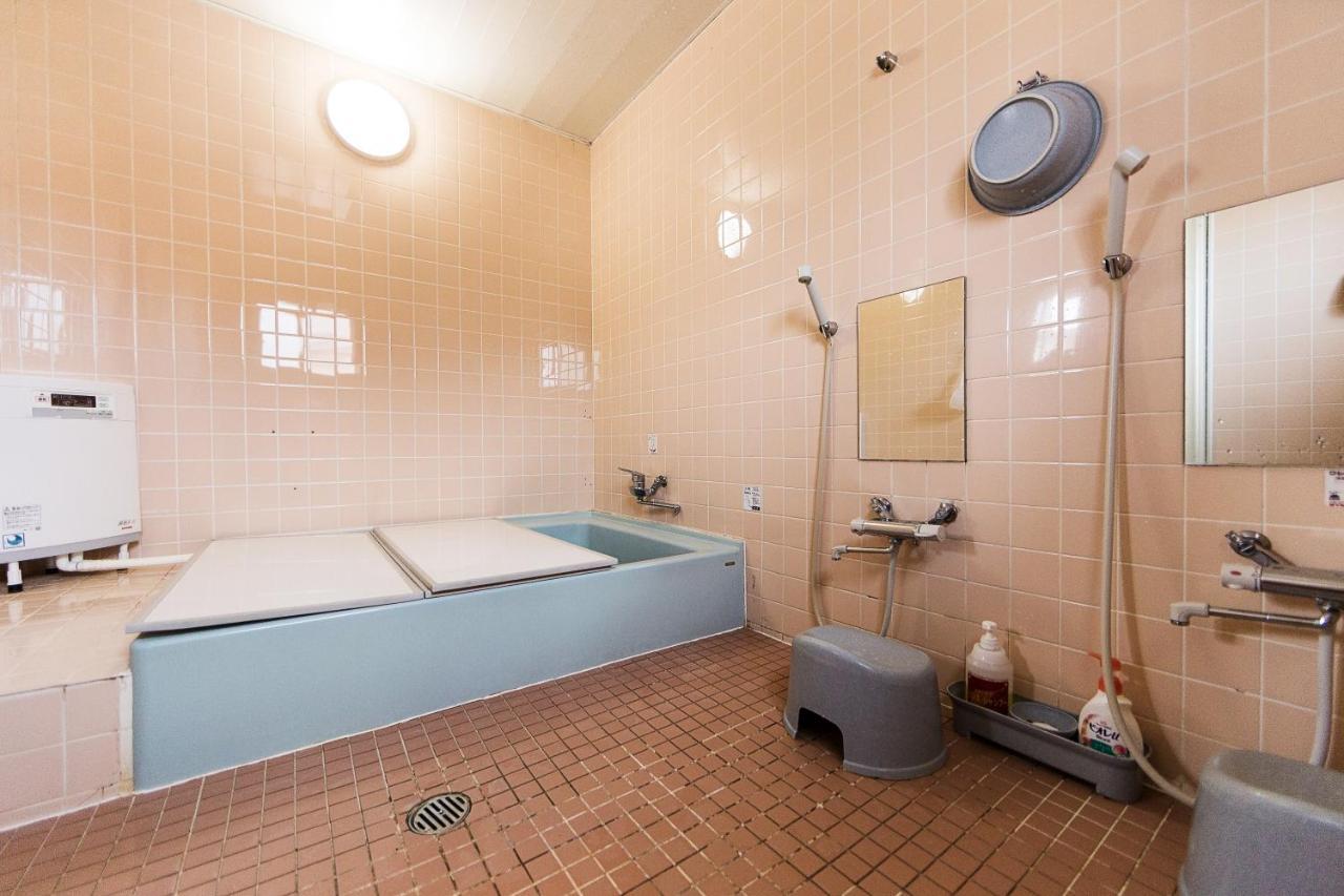 Minshuku Nihonkai Hotel Ishikari Екстериор снимка
