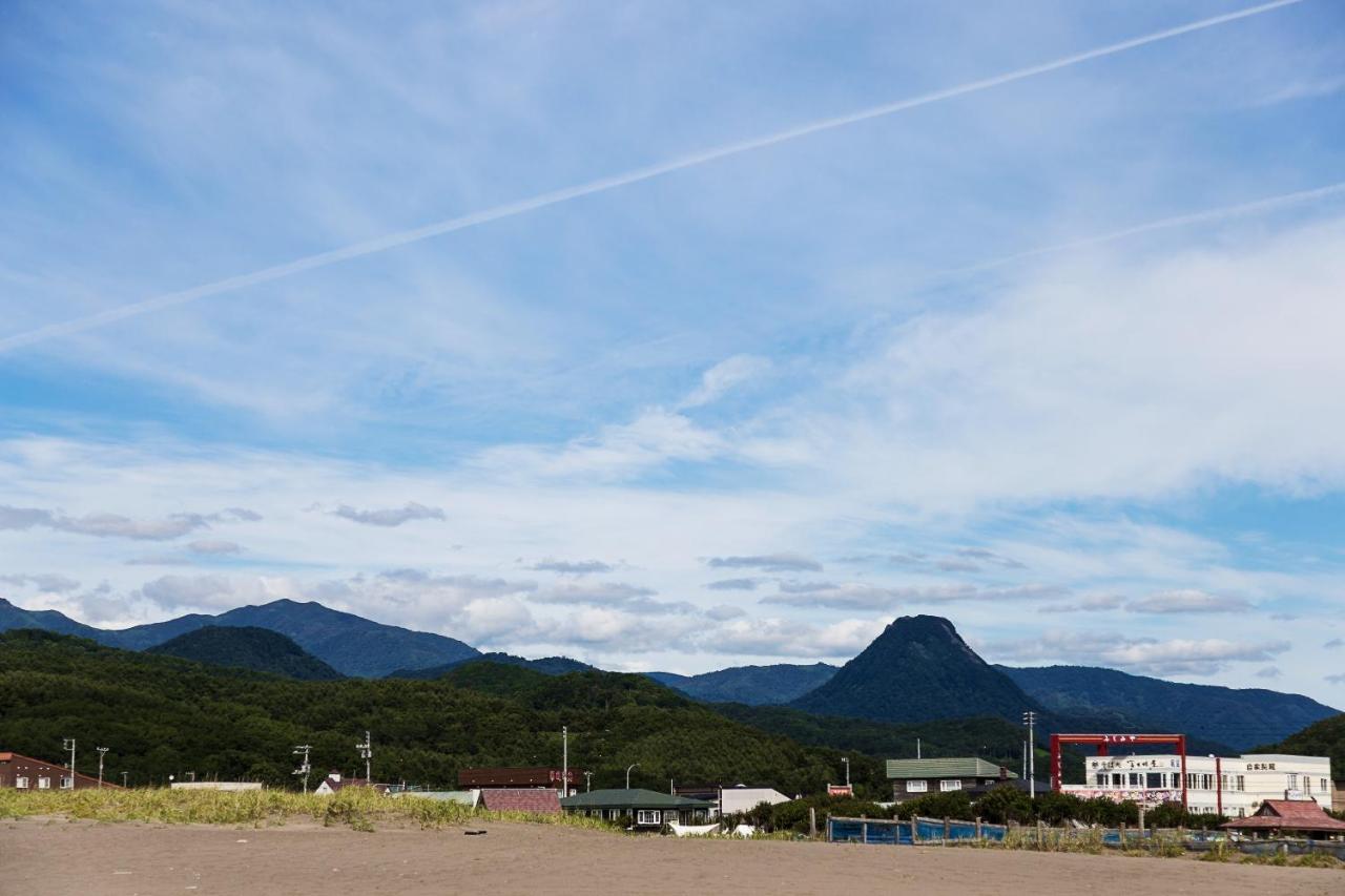 Minshuku Nihonkai Hotel Ishikari Екстериор снимка