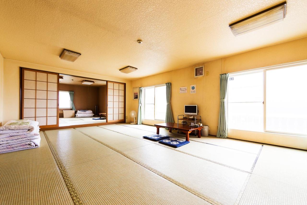 Minshuku Nihonkai Hotel Ishikari Екстериор снимка