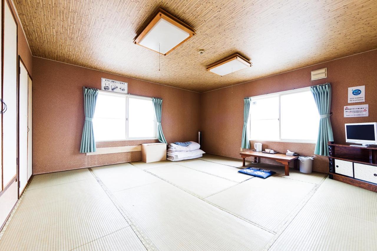 Minshuku Nihonkai Hotel Ishikari Екстериор снимка